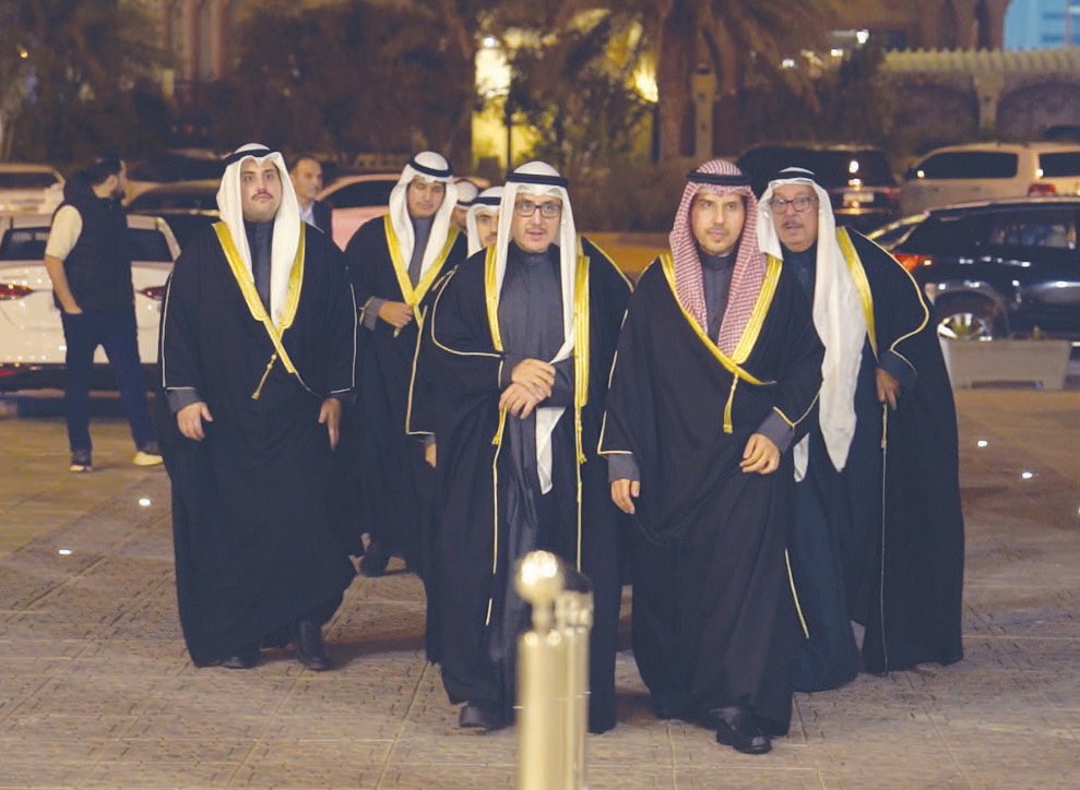 الشيوخ في غبقة التركيت