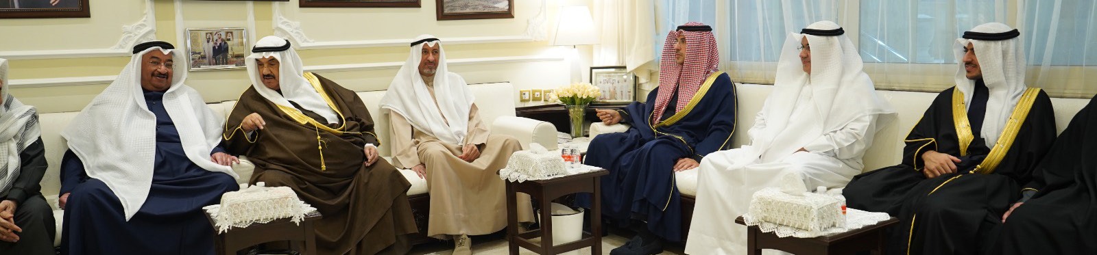 الشيخ محمد احمد ناصر الصباح وماجد التركيت والشيخ صباح ناصر المحمد الصباح وخالد الدغيشم والشيخ ناصر المحمد الصباح وعبدالعزيز الدغيشم