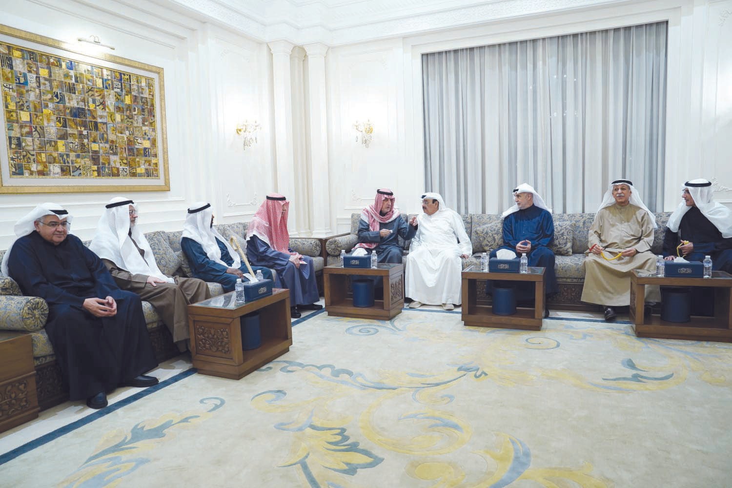 حازم التركيت ونزار العدساني وخالد العيسى وموسى معرفي وعبدالرزاق التركيت واحمد بوعركي وباسل التركيت وماجد التركيت